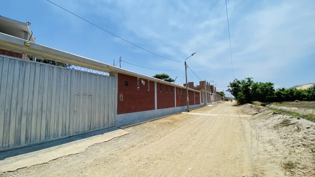 La vida rural, incluso en su versión temporal, tiene algo que la ciudad ha ido perdiendo: margen.